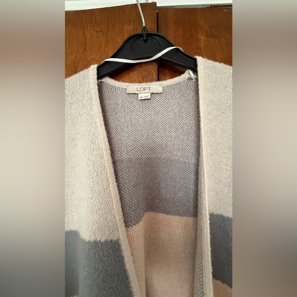 Tan and gray striped Loft cardigan - Picture 3 of 5